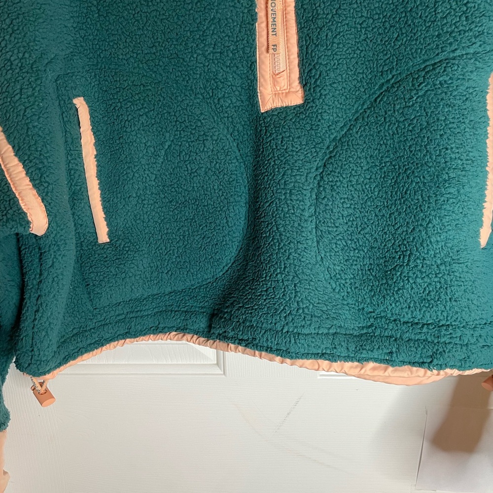 Free People Movement Mountain High Pullover Fleece active sweater Small chic - Picture 4 of 10